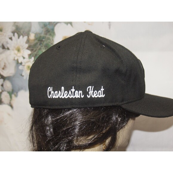 Cincinnati Reds Fitted hat Black logo with White outline 7 1/2 XL 100% Wool MLB - Picture 2 of 5